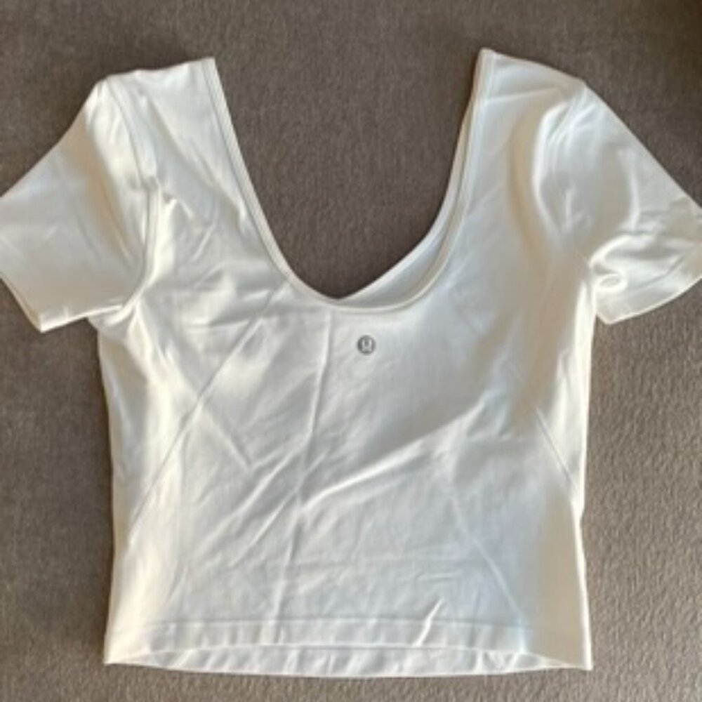 lululemon athletica White Short Sleeve Scoop-Neck Tee - Picture 2 of 2